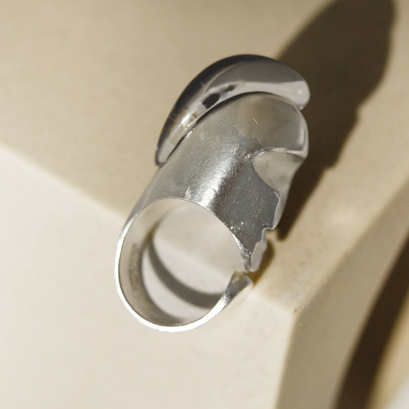 Puristic silver ring - modern and elegant