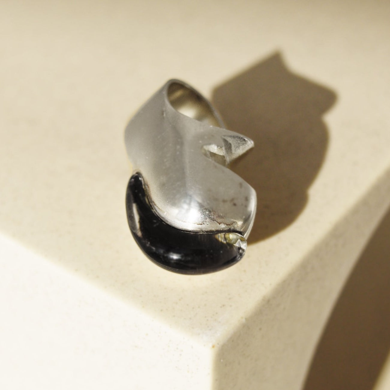 Puristic silver ring - modern and elegant