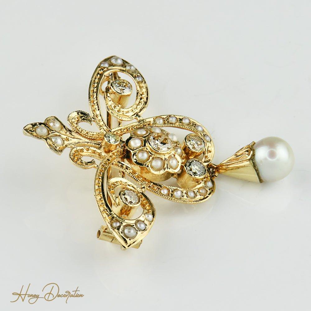 Antike Gold-Brosche mit Diamanten und Halbperlen - Honey Decoration