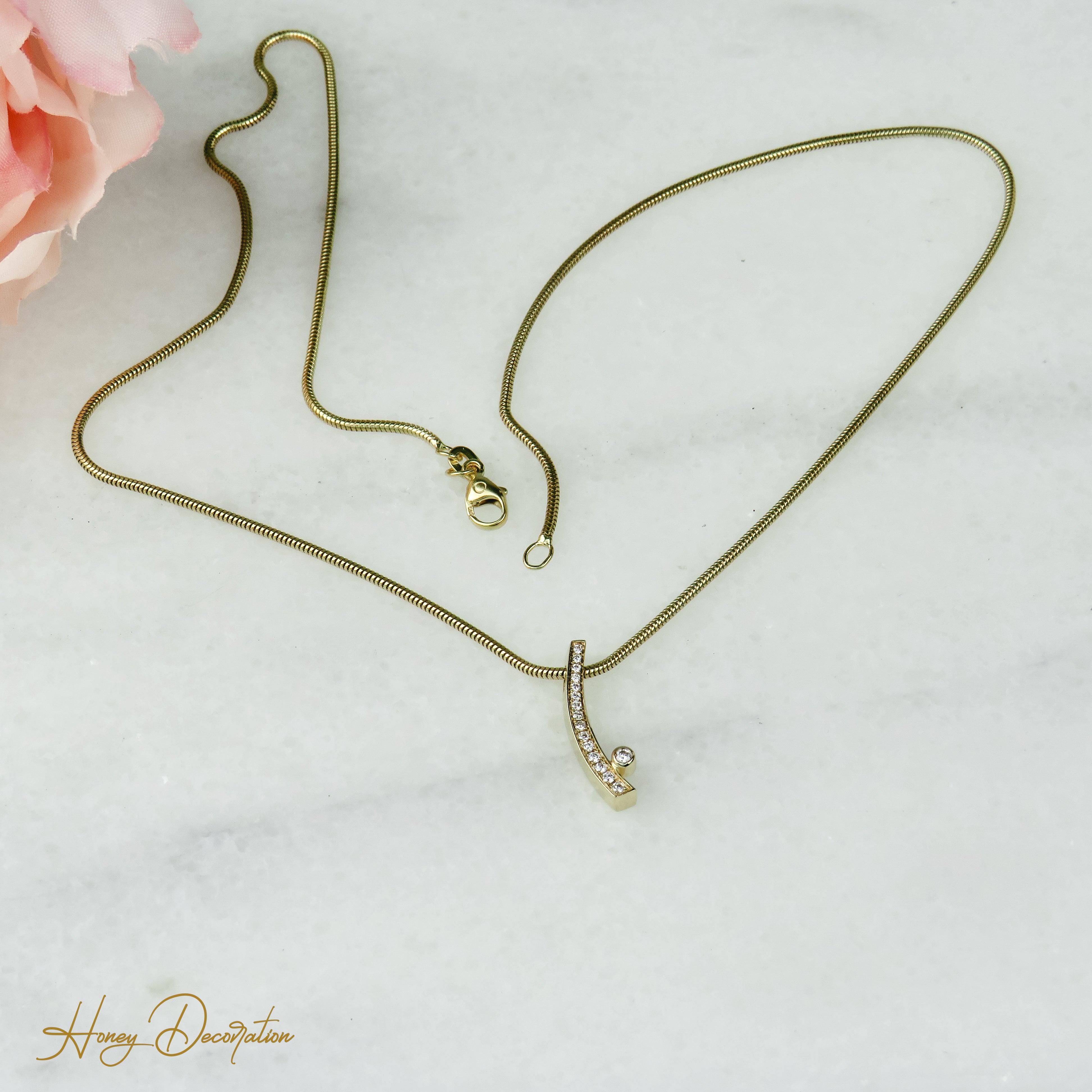 14 Karat Gold-Schlangenkette mit elegantem Brillantanhänger - Honey Decoration