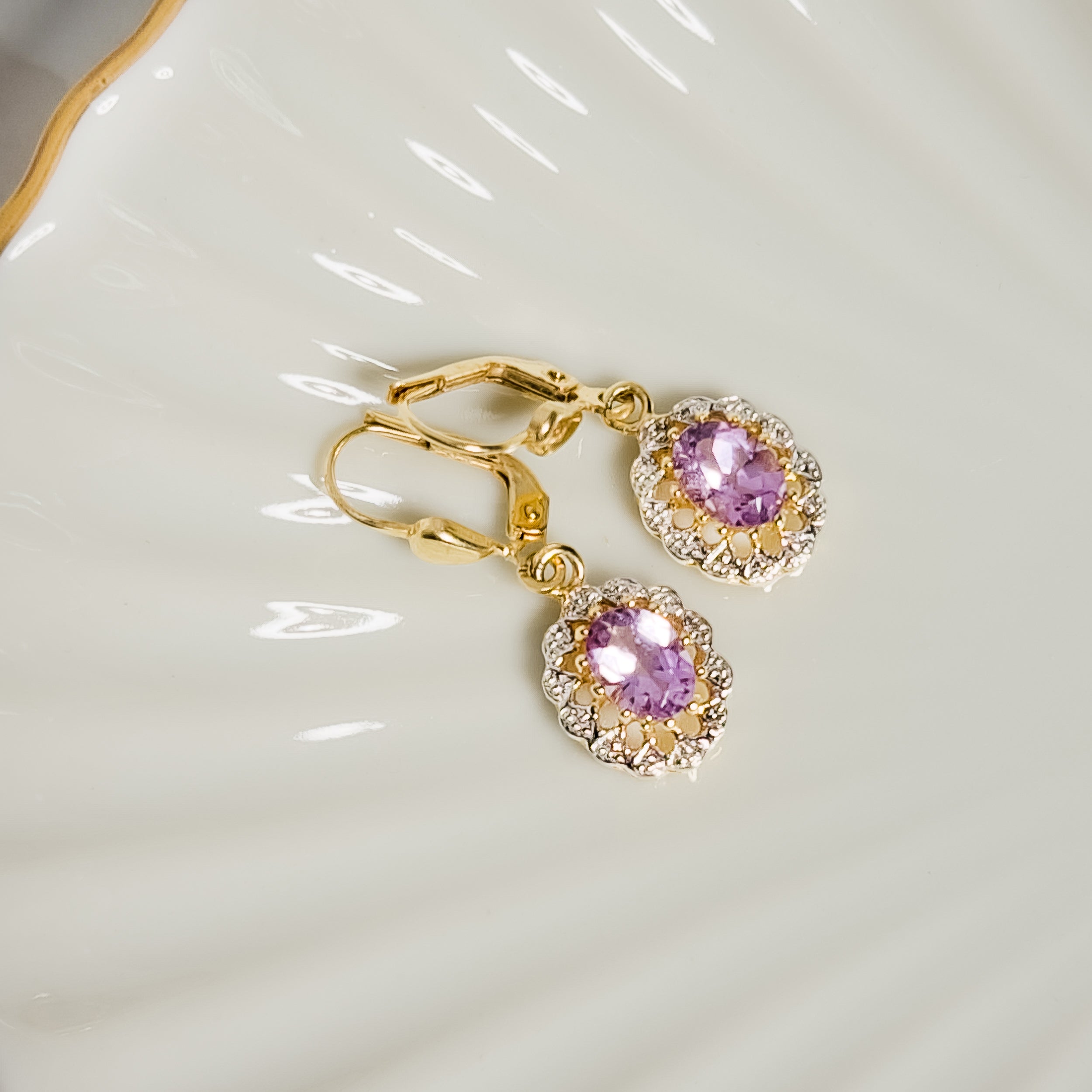 Tolle Vintage-Gold Ohrringe mit Amethyst – Verführerisch Violett