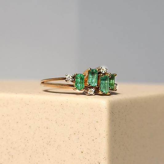 Bezaubernder Smaragd Ring aus 18 Karat Gold
