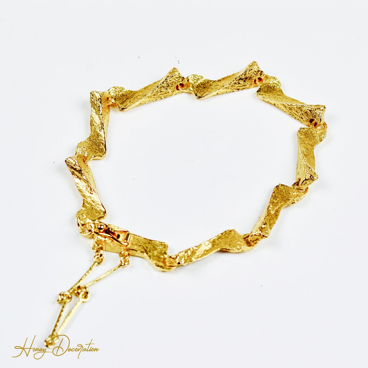 Stylish Lapponia design bracelet made of 14 karat gold
