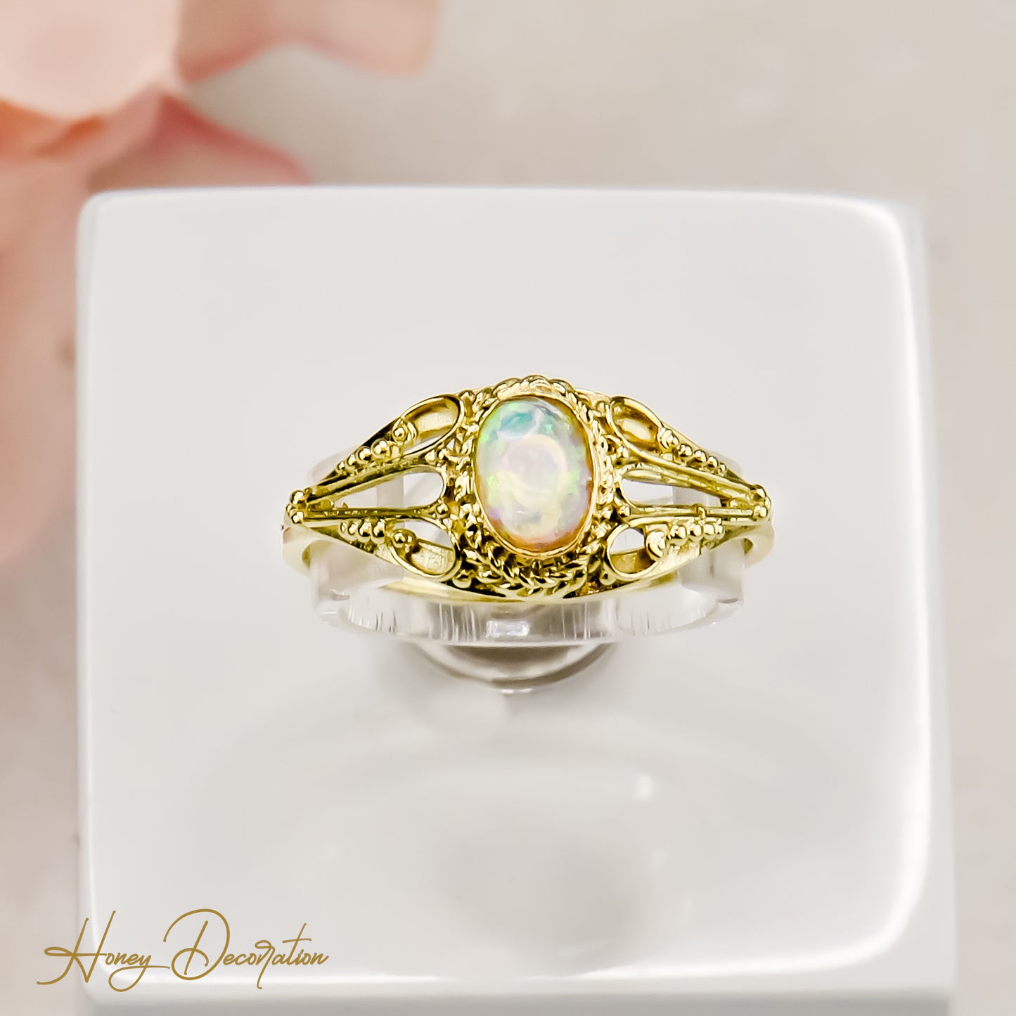 Opal-Ring aus 14 Karat Gold