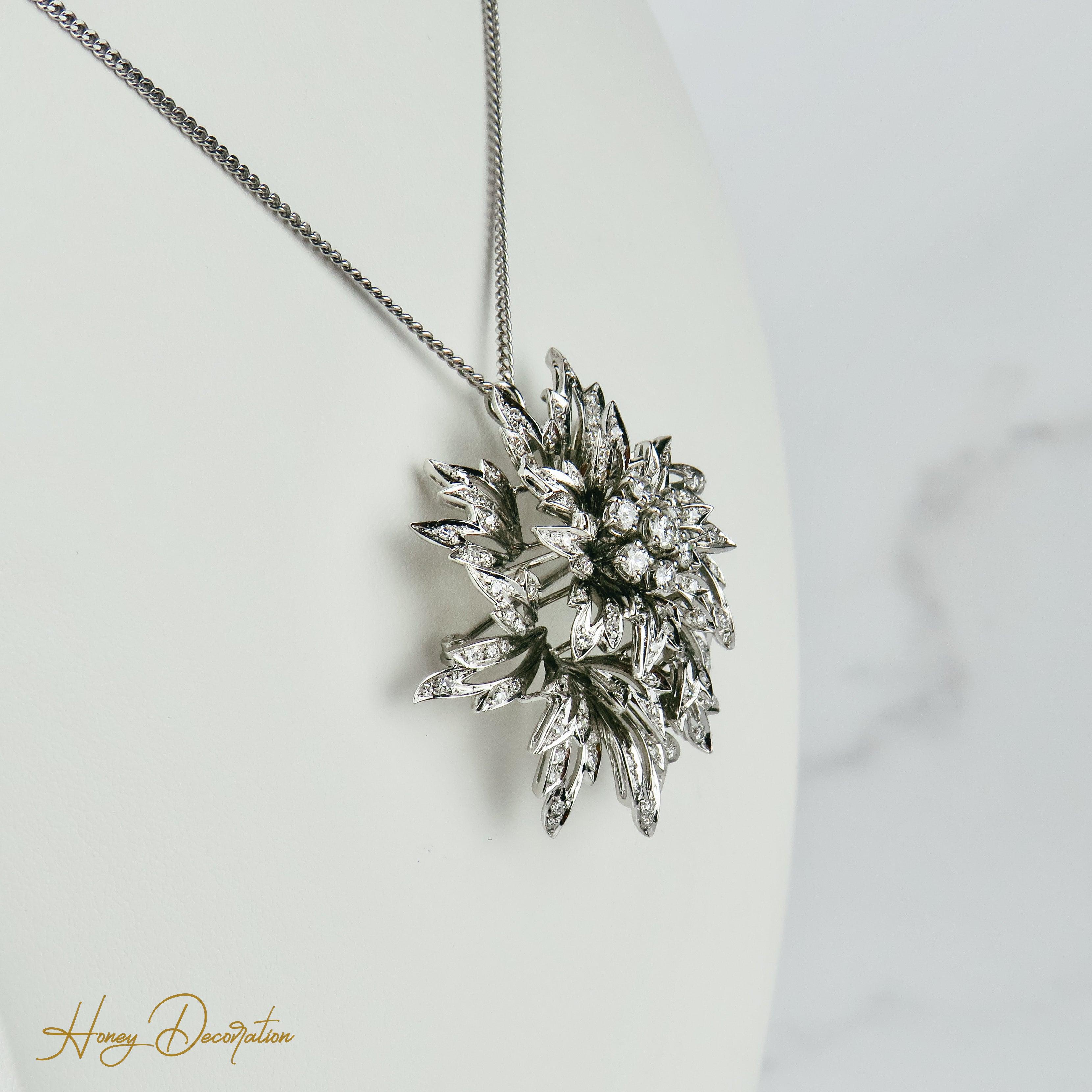 Luxuriöse Brosche/Anhänger aus Weißgold mit Brillanten - Honey Decoration