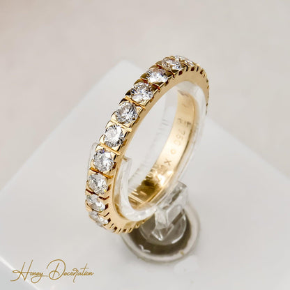 Luxuriöser Memory-Ring aus 18 Karat Gold für unvergessliche Momente - Honey Decoration