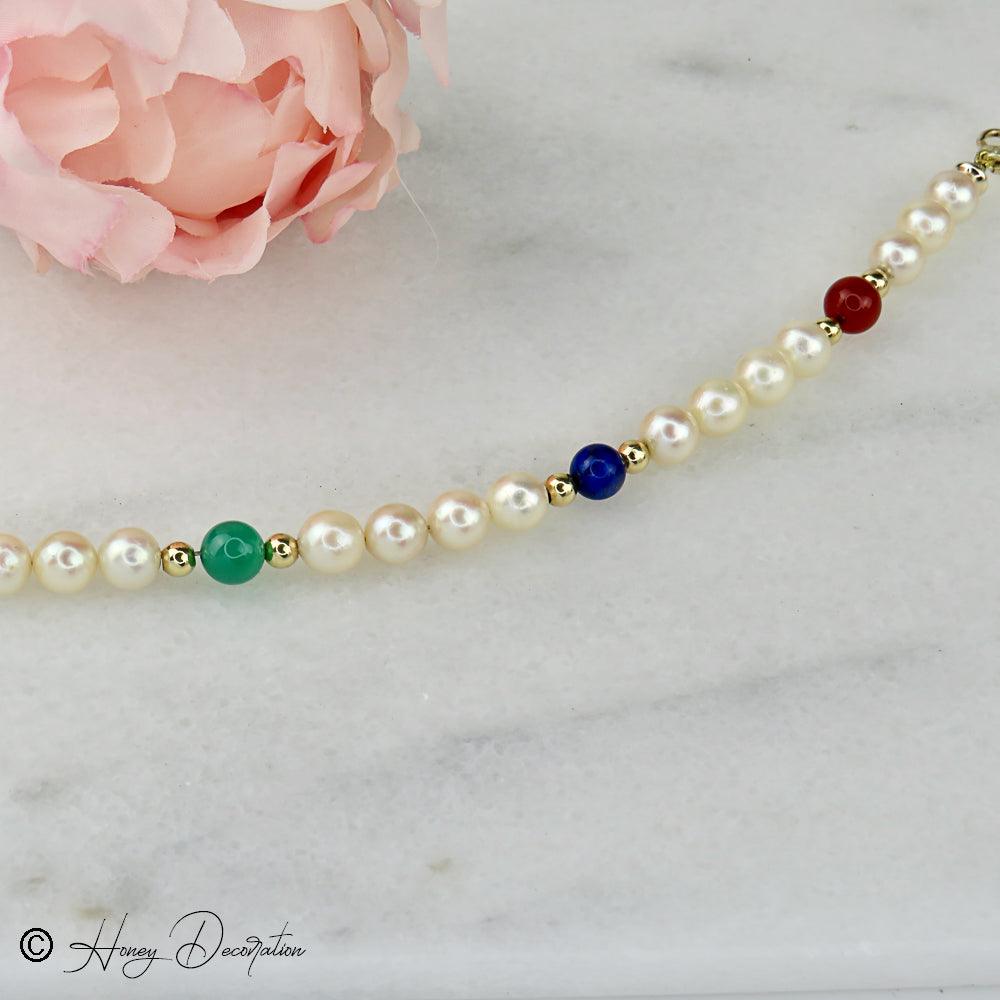 Perlen Armband mit 14 Karat Goldkugeln und Halbedelsteinen - Honey Decoration