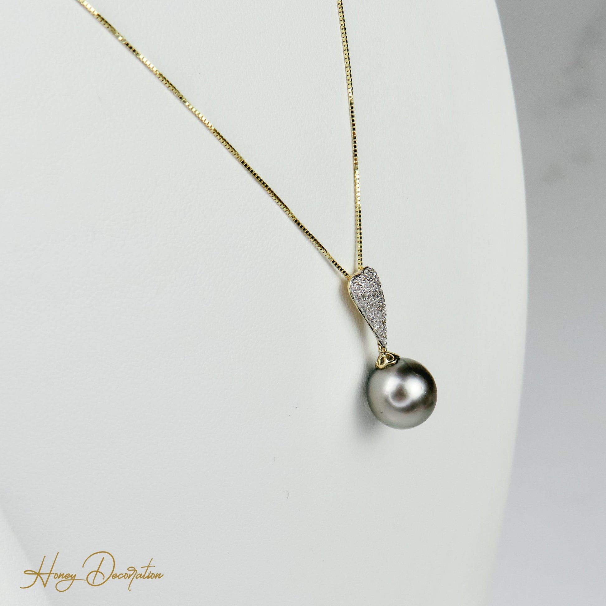 Edle Vintage-Kette aus 14 K Gold mit Perlen Anhänger - Honey Decoration