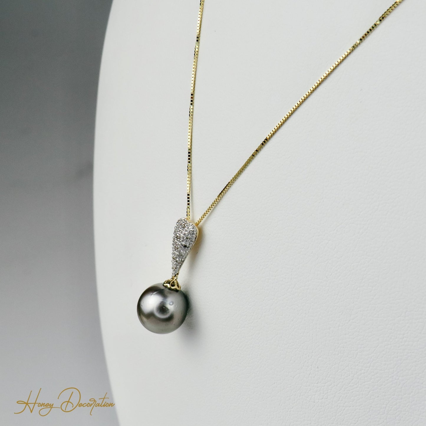 Edle Vintage-Kette aus 14 K Gold mit Perlen Anhänger - Honey Decoration