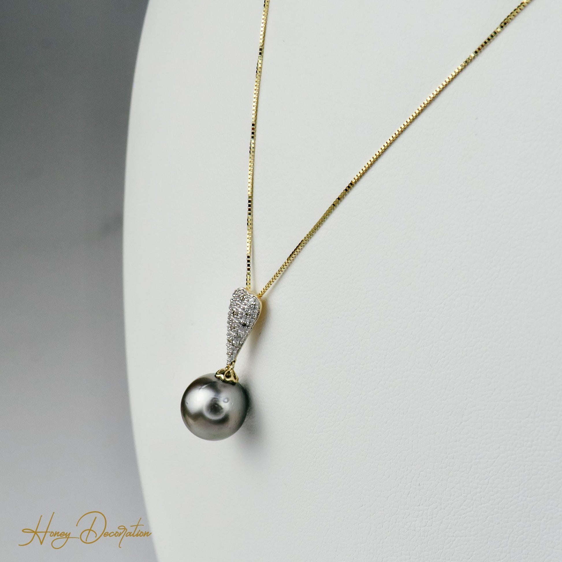 Edle Vintage-Kette aus 14 K Gold mit Perlen Anhänger - Honey Decoration