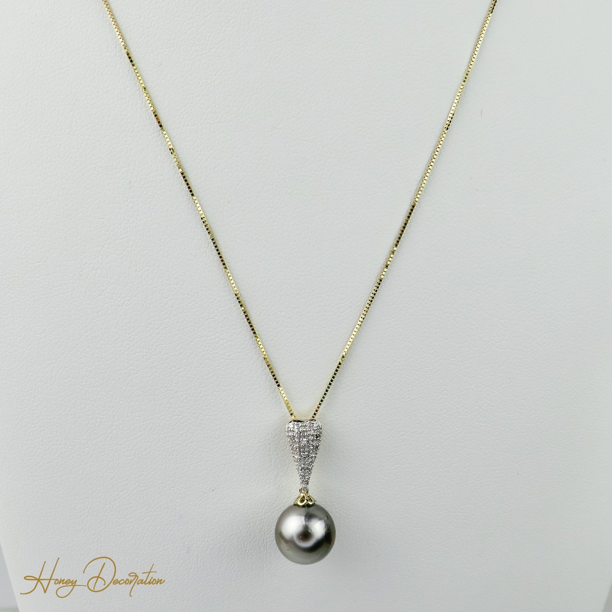 Edle Vintage-Kette aus 14 K Gold mit Perlen Anhänger - Honey Decoration