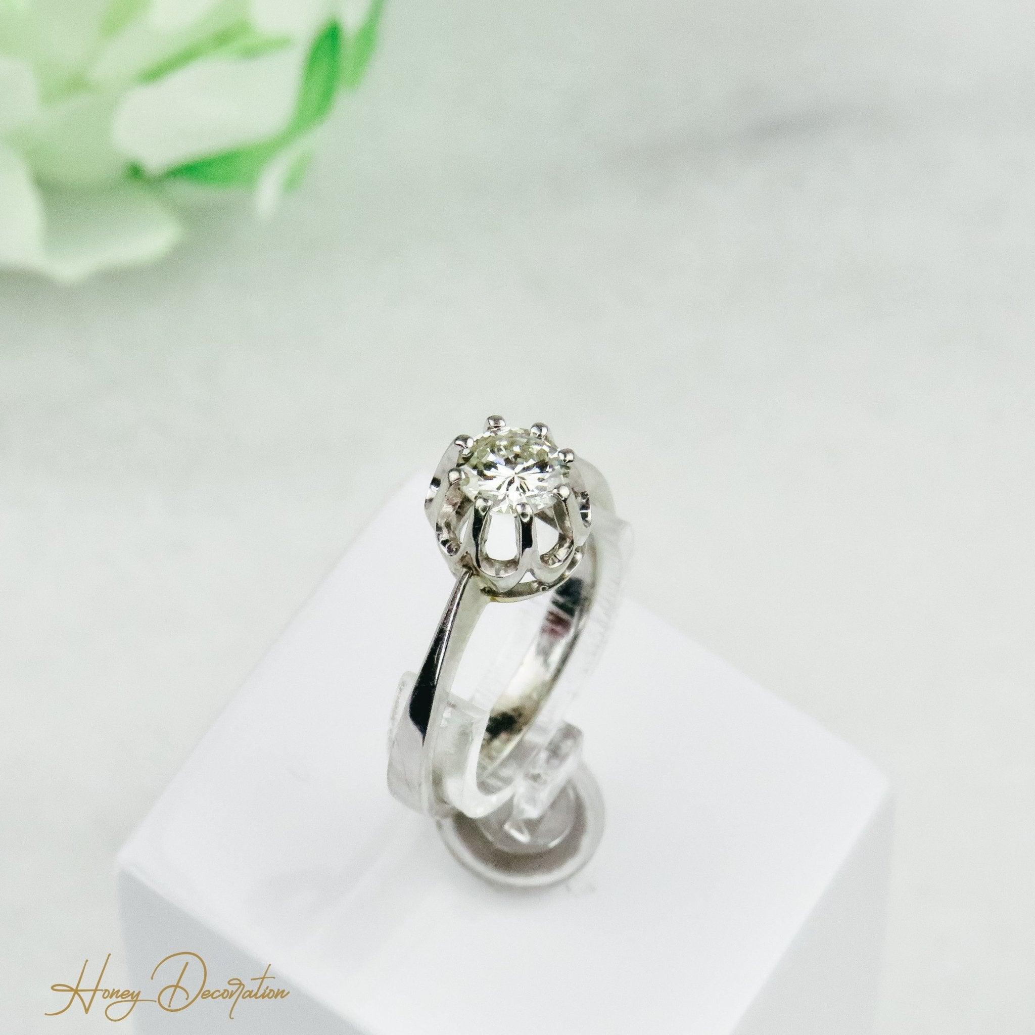 Edler Brillantring aus 14 Karat Weißgold - Honey Decoration