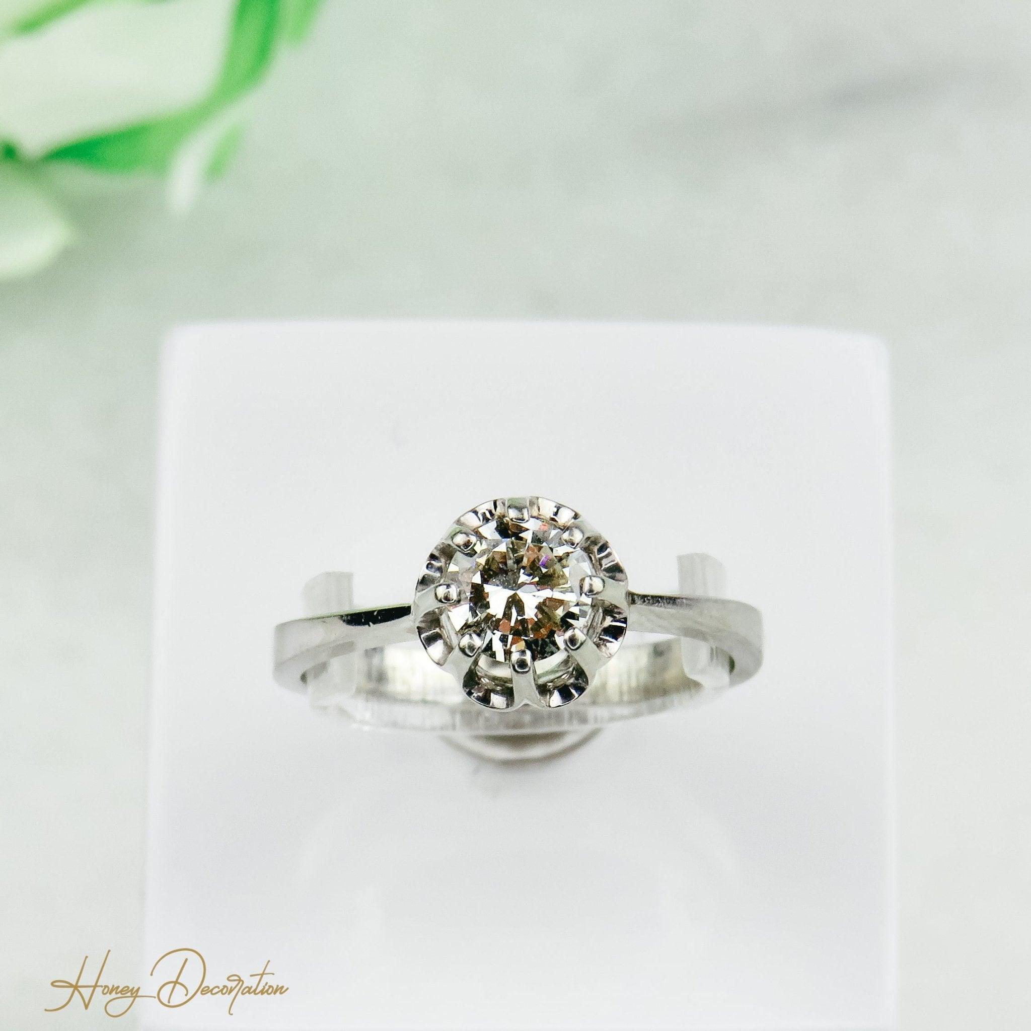 Edler Brillantring aus 14 Karat Weißgold - Honey Decoration