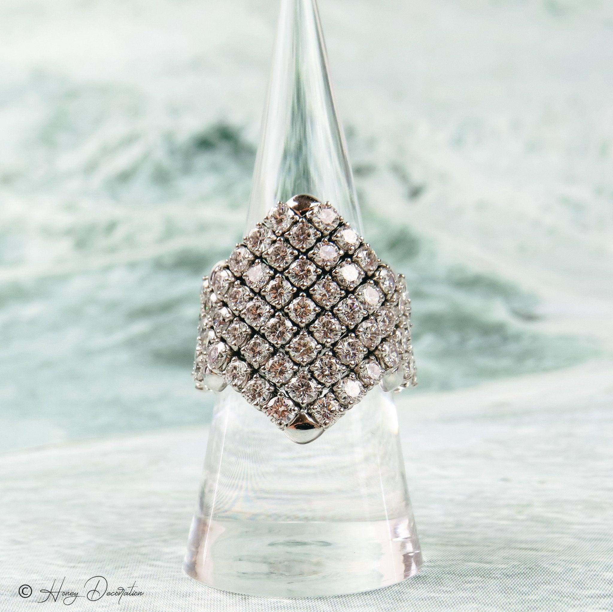 Luxuriöser & ausgefallener Weißgoldring mit Brillanten - Honey Decoration