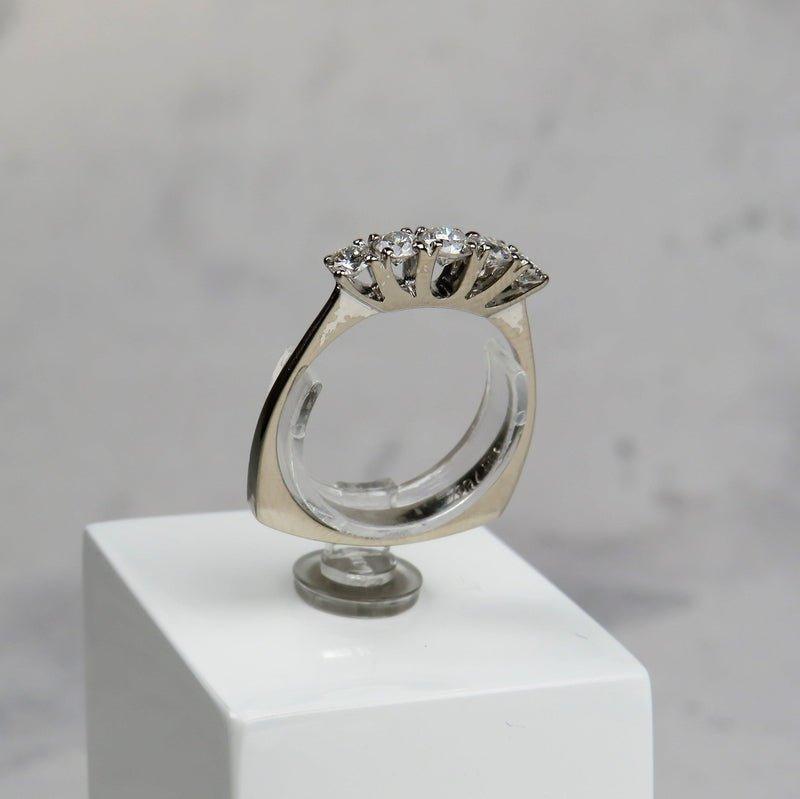 Luxuriöser Halb-Memory Ring aus Gold - Honey Decoration