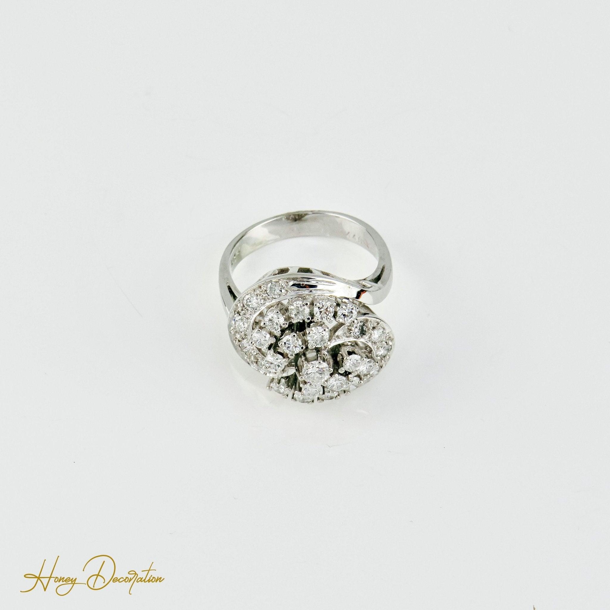 Prächtiger 14 Karat Weißgoldring mit Brillanten - Honey Decoration