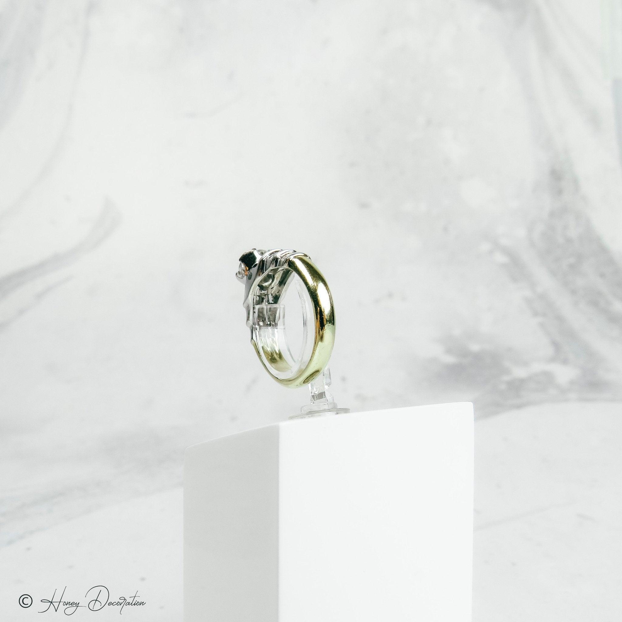 Prächtiger 18 Karat Bicolor-Ring mit Diamanten - Honey Decoration