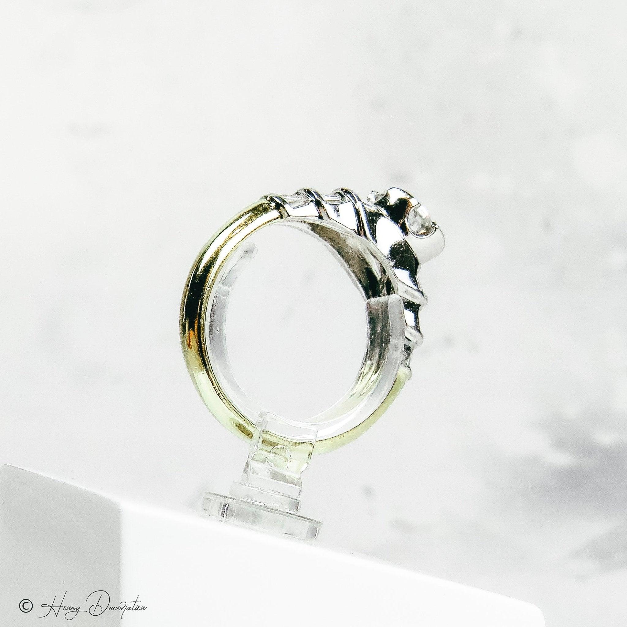 Prächtiger 18 Karat Bicolor-Ring mit Diamanten - Honey Decoration