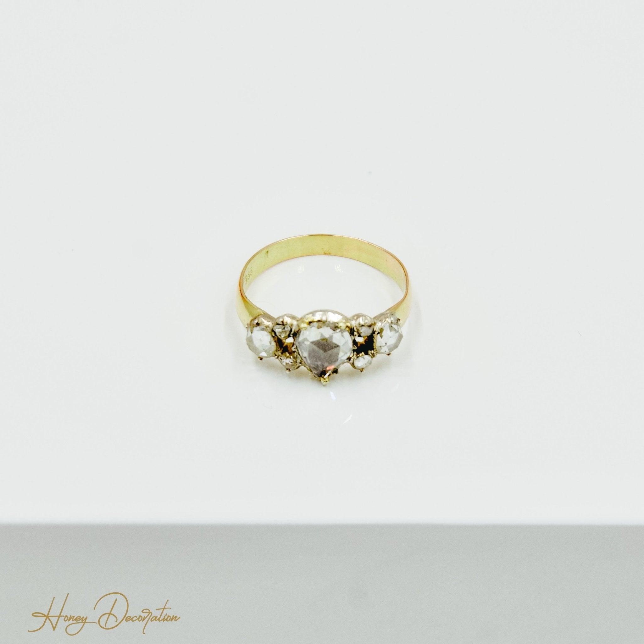 Prächtiger Jugendstil Ring mit Diamant im Rosenschliff - Honey Decoration