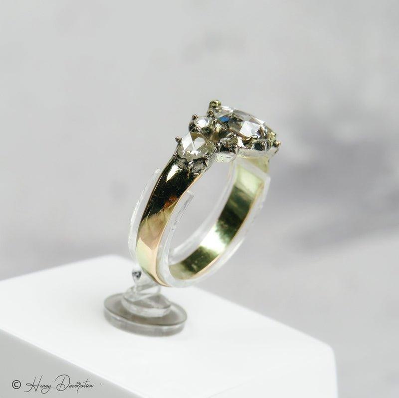 Prächtiger Jugendstil Ring mit Diamant im Rosenschliff - Honey Decoration