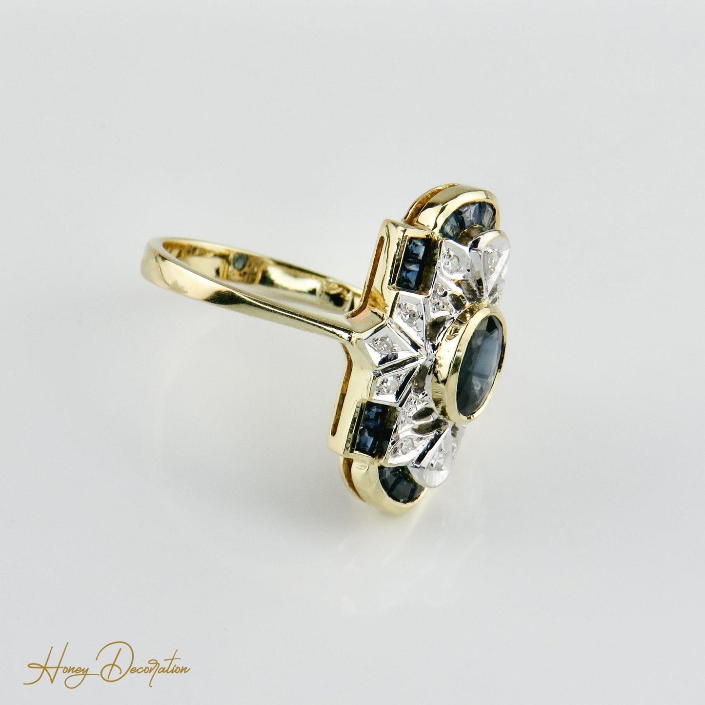 Ring 585 Gold Diamanten und Saphir - Honey Decoration