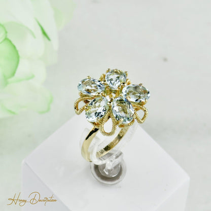 Ring mit wunderschönem Aquamarin aus 750 Gold - Honey Decoration