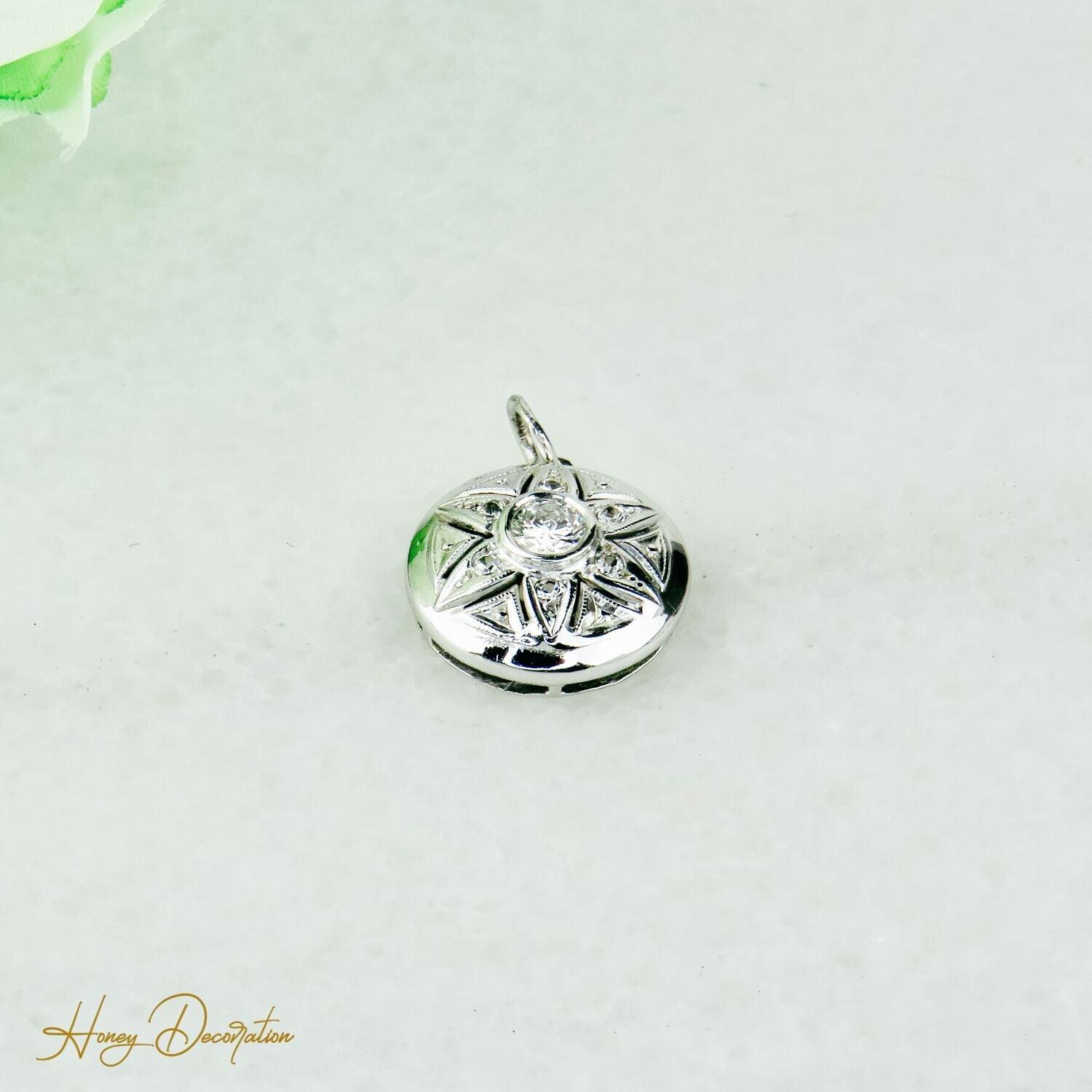 Schöner Vintage-Anhänger aus 14K Weißgold mit Diamanten - Honey Decoration