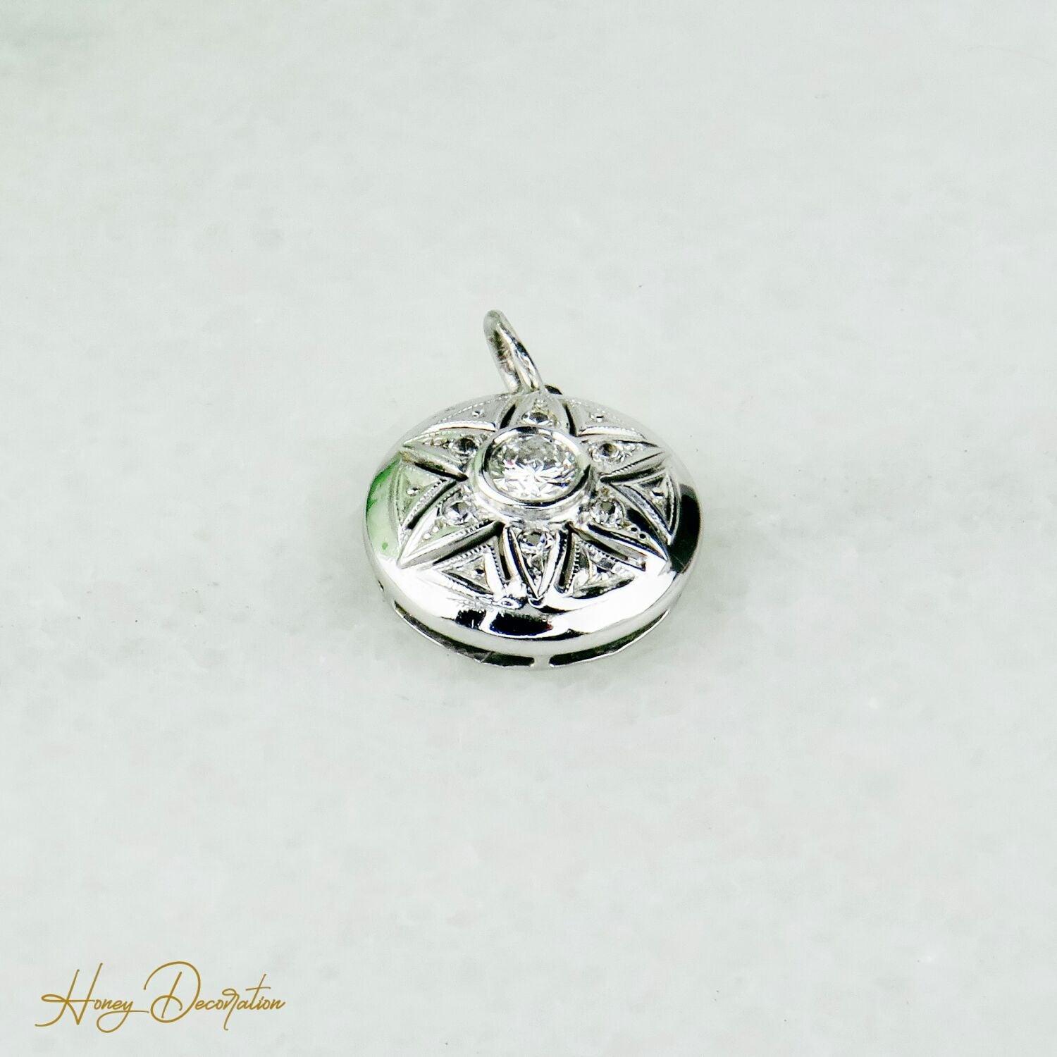 Schöner Vintage-Anhänger aus 14K Weißgold mit Diamanten - Honey Decoration