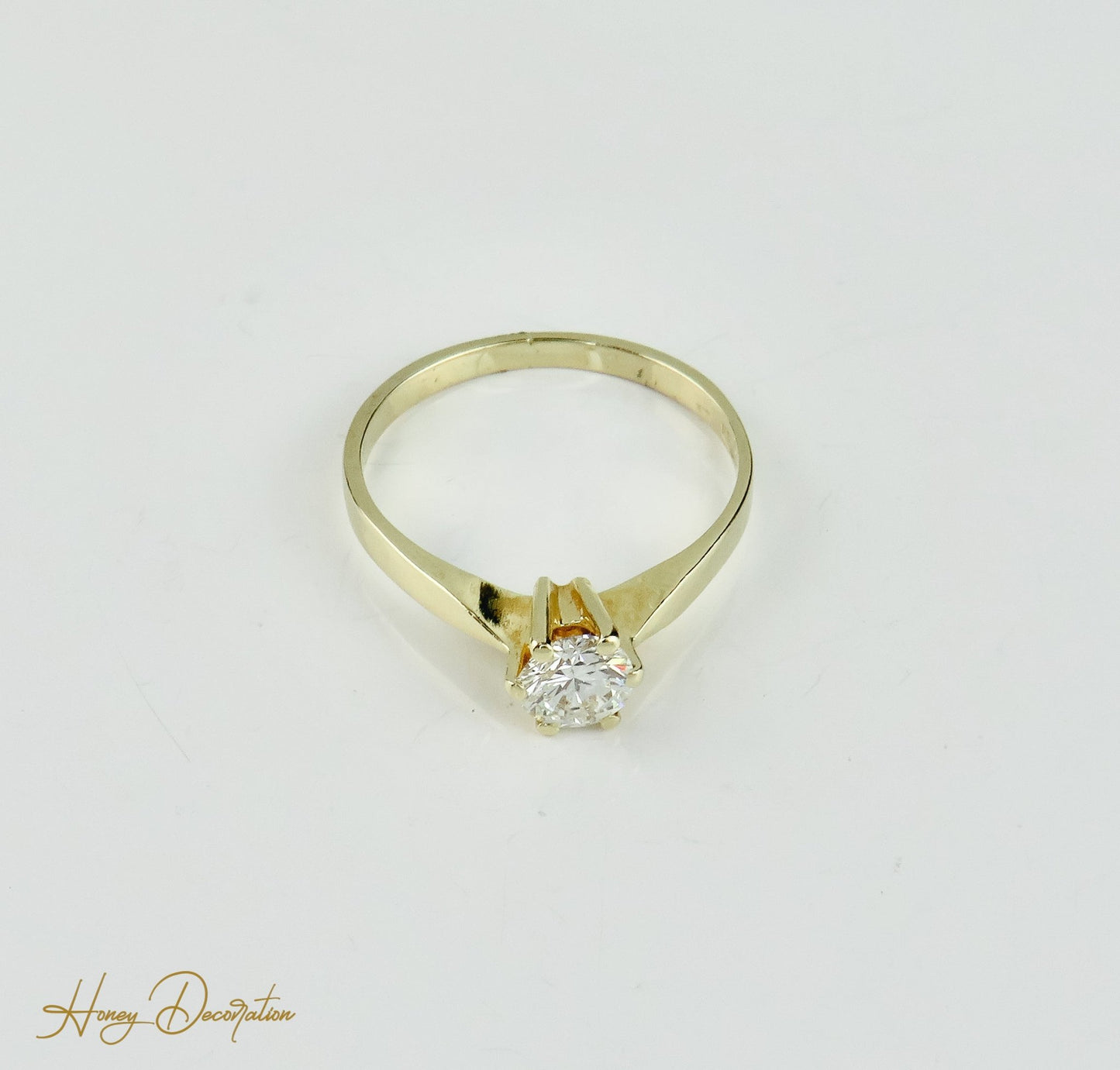 Süßer Verlobungs-Ring aus 750 Gold mit Brillant-Solitär - Honey Decoration