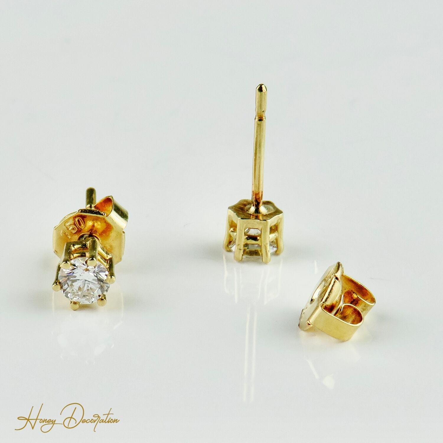 Traumhafte Gold-Ohrstecker mit Brillantsolitär - Honey Decoration