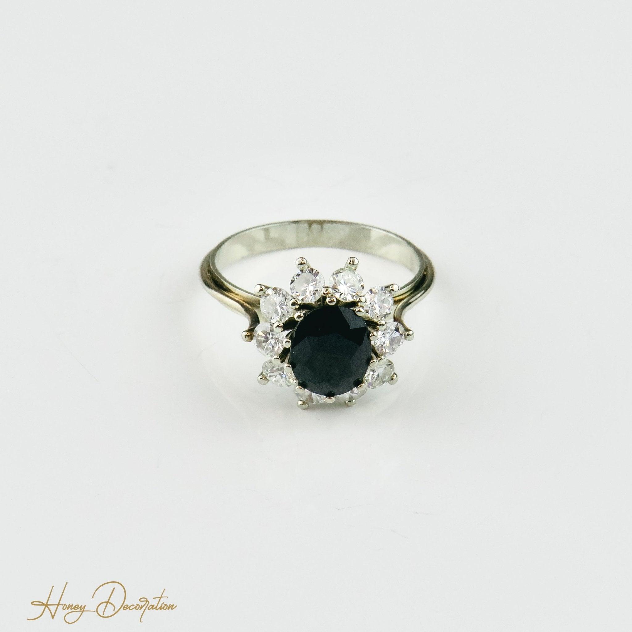 Weißgoldring mit Brillanten und Saphiren - Honey Decoration